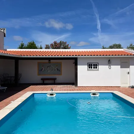 Quinta Palmeiras - Casa No Campo Com Piscina 3*