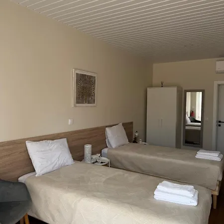 Quinta Palmeiras - Casa No Campo Com Piscina Penzion Pegões