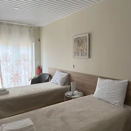 Quinta Palmeiras - Casa No Campo Com Piscina 3* Pegões